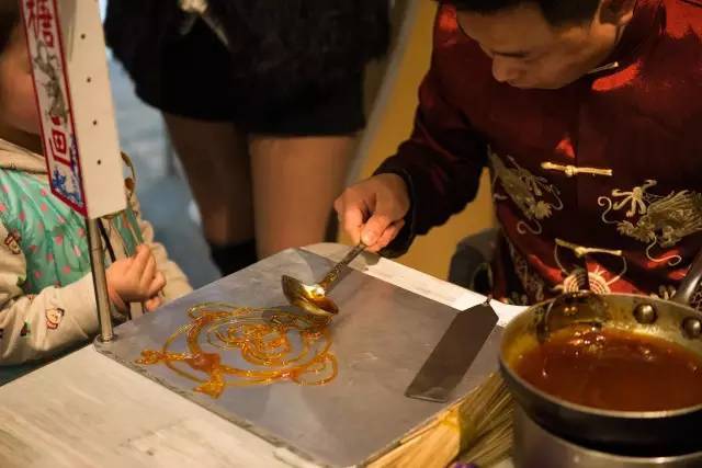 首家美影厂授权经典动画IP主体咖啡馆上海营业