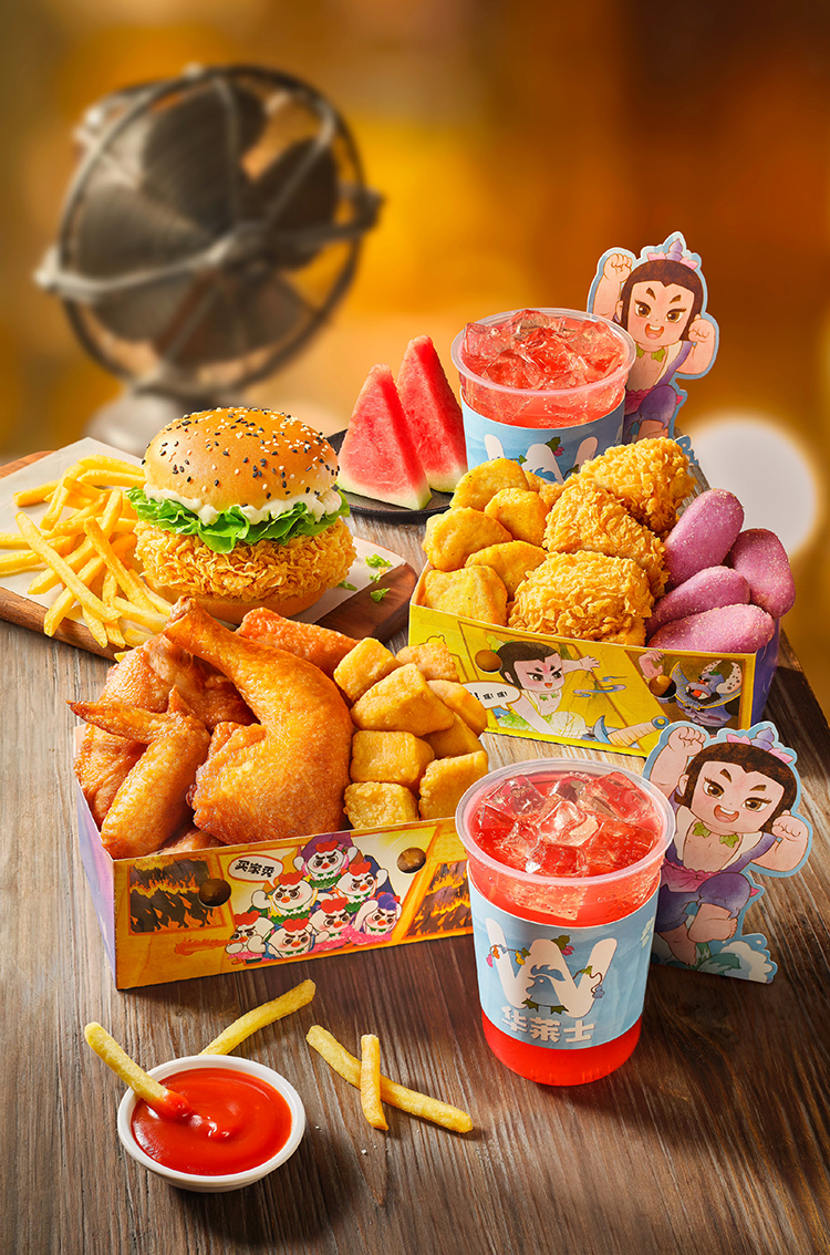 【元·动态】葫芦兄弟 × 华莱士 联名重磅上线，一起唤醒童心！