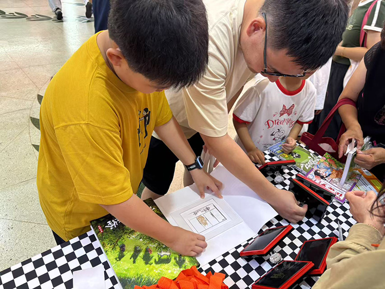 “动画伙伴”集结上海书展,黑猫警长、浪浪山小妖怪图书参展“阅”享书香